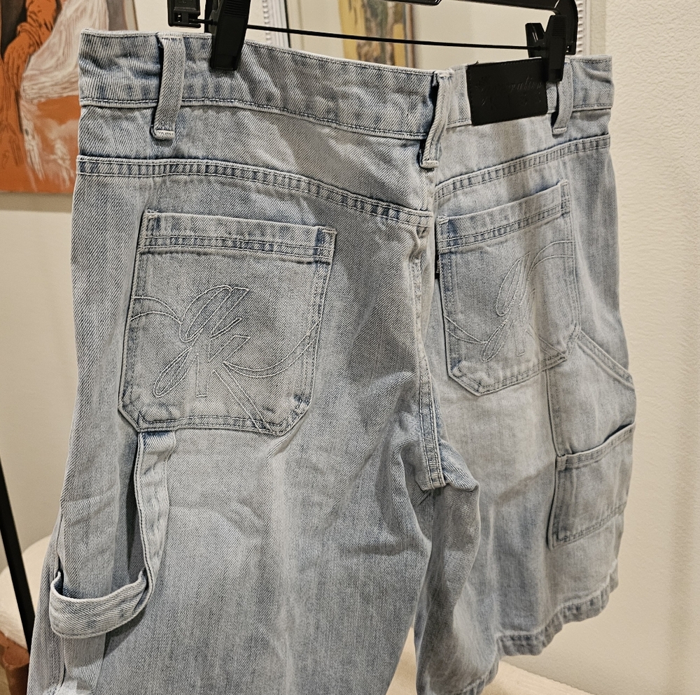 NWT 🏷 shredded Cargo denim shorts - Picture 6 of 8